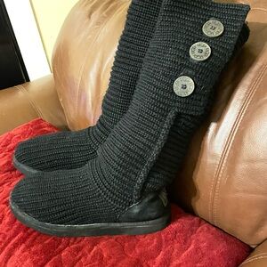 Authentic UGG Cardi knitted boots